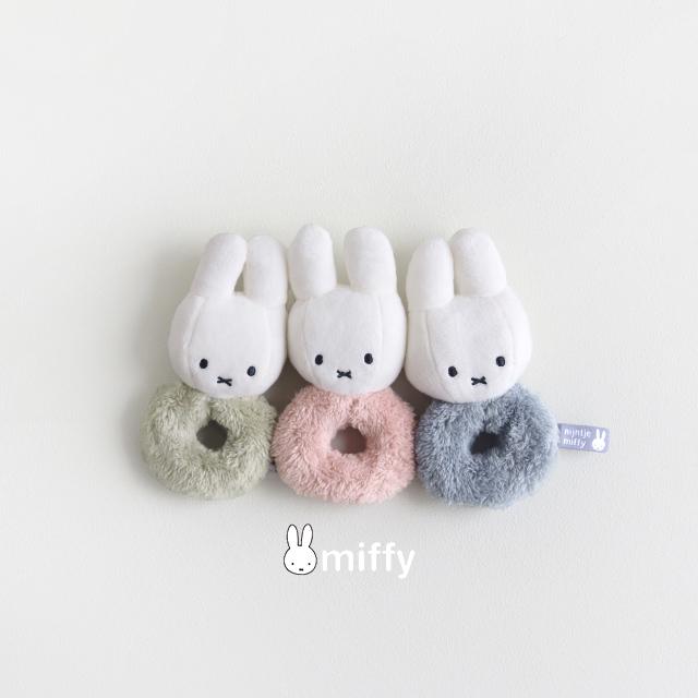 miffy ミッフィー ラトル フラッフィー(ベビー おもちゃ ラトル おしゃれ かわいい 出産祝い 男の子 女の子 ギフト 音が鳴る ファーストトイ 0歳 1歳 がらがら)