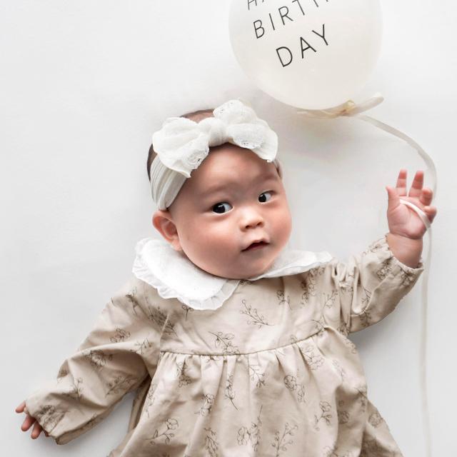 mocmof（モクモフ） おめかし花柄ロンパース＆ヘアバンド＆ソックス