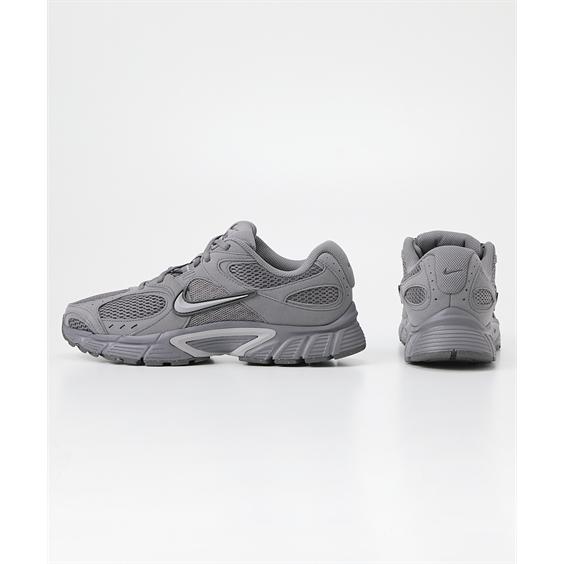 NIKE（ナイキ） カジュアルスニーカー V5 RNR 26.0-30.0cm 大きい