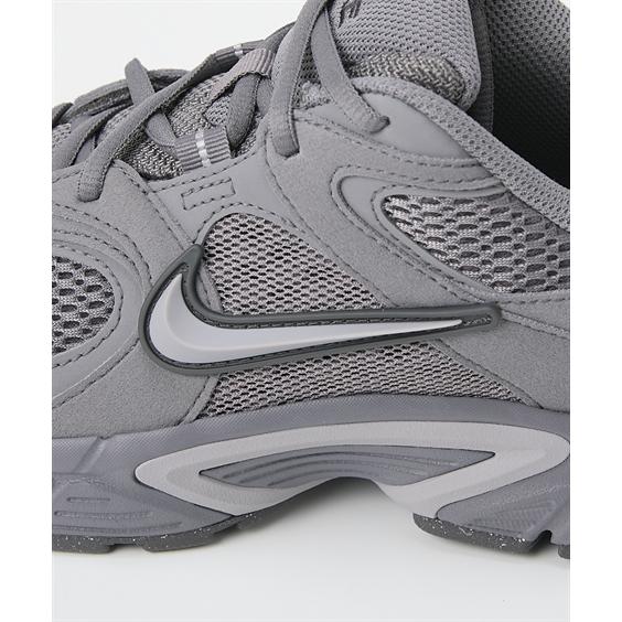 NIKE（ナイキ） カジュアルスニーカー V5 RNR 26.0-30.0cm 大きい