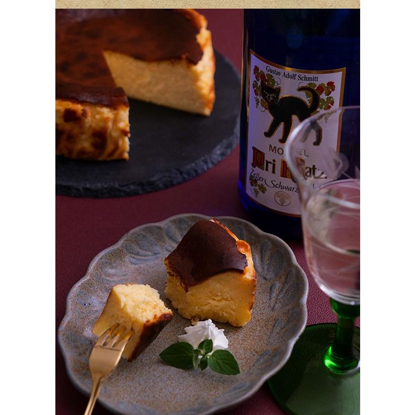 クリスマスケーキ 2025 誕生日ケーキ 送料無料 ギフト スイーツ デザート バスクチーズケーキ 5号 プレゼント お歳暮 誕生日 お取り寄せ |  | 07