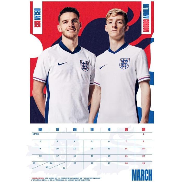 イングランド代表 オフィシャル 2026 壁掛け A3 カレンダー |  | 01