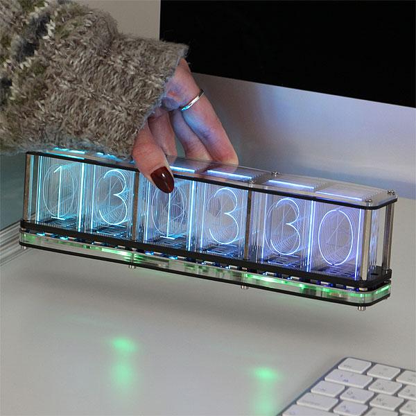 BRAUN 【ブラウン】BNC014 マルチ ウォールクロック (カレンダー 温度