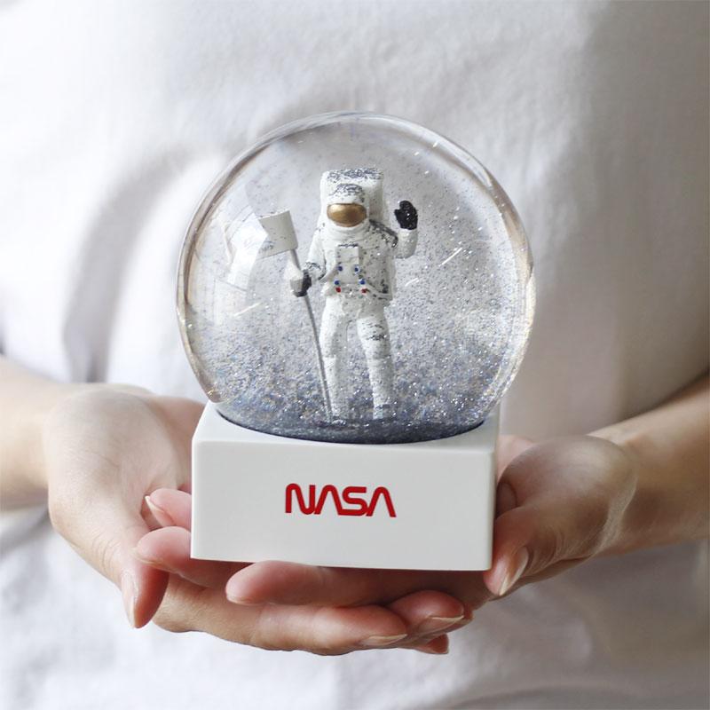 マイメロディ　スノードーム　スノーグローブ　置物　インテリア　アンティーク　レア NASA SNOW GLOBE ナサ スノー グローブ（スノードーム 宇宙 オブジェ