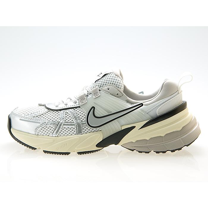 NIKE V2K RUN レディース Y2K ホワイト24cm NIKE（ナイキ） NIKE WMNS V2K RUN ウィメンズ V2K ラン SUMMIT WHITE