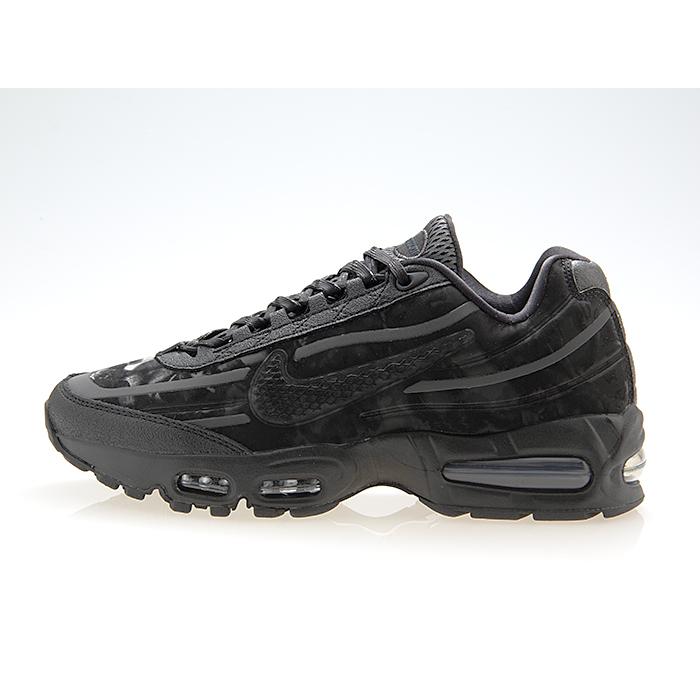 ナイキ　エアマックス 95 UTILITY ブラック 黒 28.0 NIKE 海外限定 Worksout × ワークアウト ナイキ エアマックス