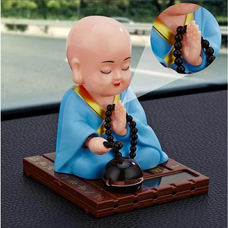車 運転ソーラー お坊さん 福の神 僧侶 置物 飾り 玩具 木魚 叩く 頭 動く 太陽光 ダンス お寺 飾り 檀家 お盆 にぎやか ディスプレイ かわいい |  | 09