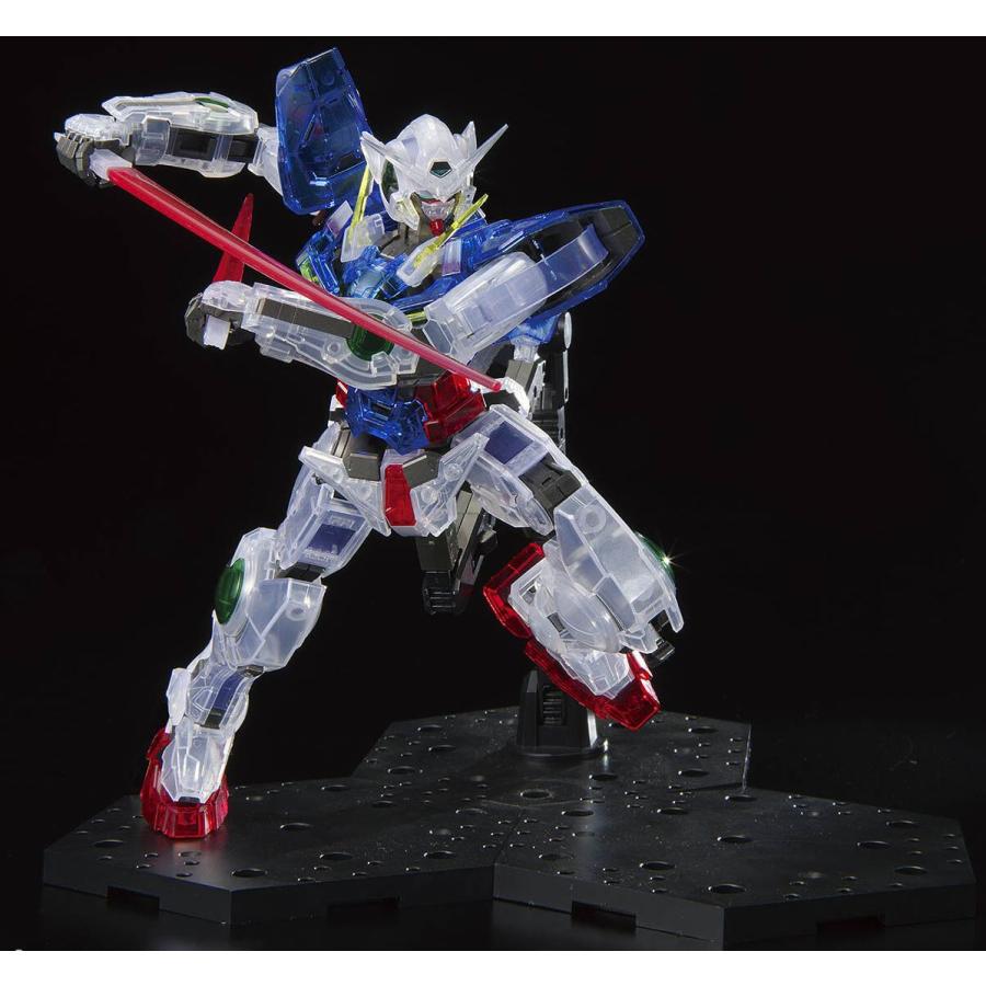 MG 1/100 ガンダムベース限定 ガンダムエクシア [クリアカラー] 機動