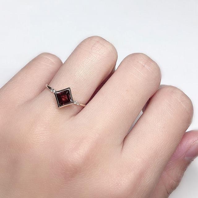 K10イエローゴールド ガーネット 1月 誕生石 重ね着けリング 指輪 fefプライス |  | 03