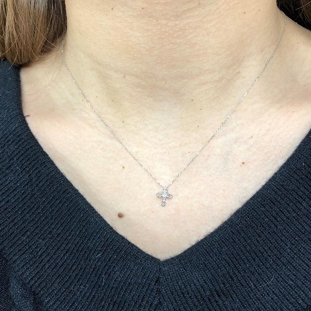 K10ホワイトゴールド 天然ダイヤモンド ダイヤ 十字架 クロス ネックレス fefプライス |  | 05