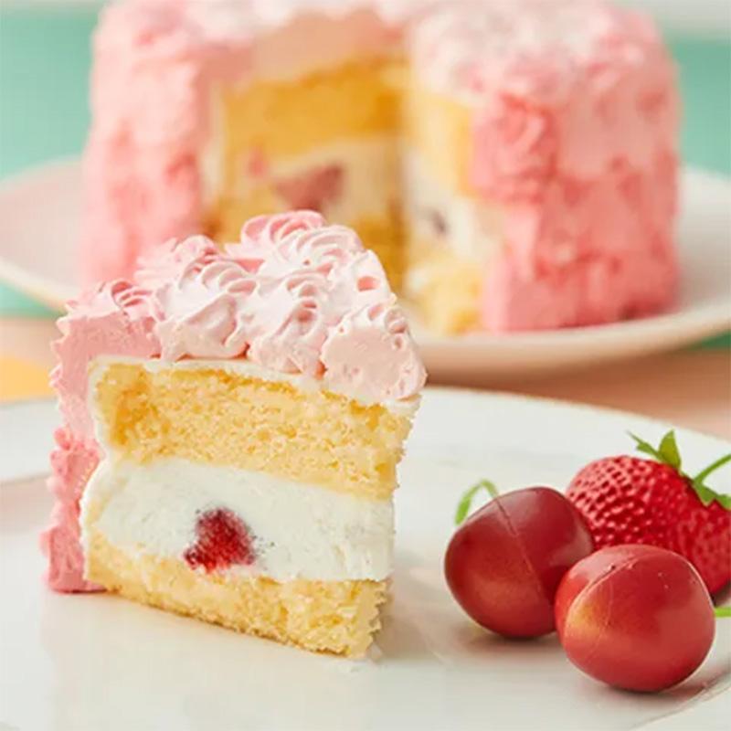 クラデーションが綺麗なローズケーキ 薔薇のデコレーションケーキ 甘さ