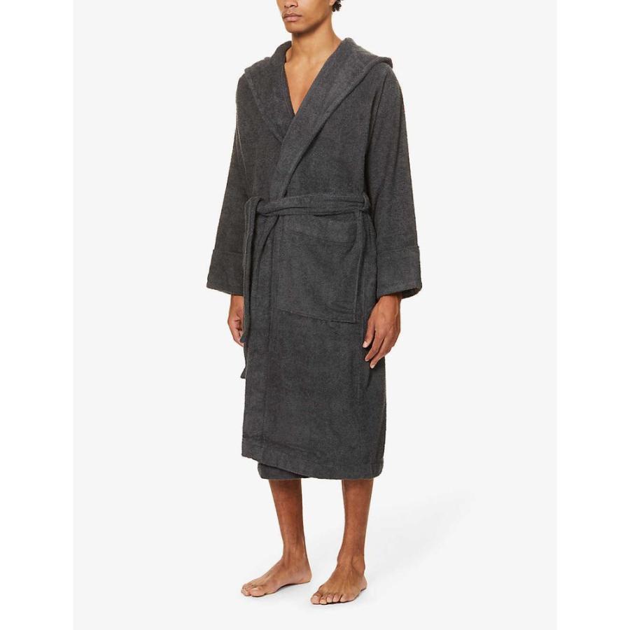 テクラ TEKLA メンズ ガウン・バスローブ バスローブ インナー・下着 Classic brand-patch organic-cotton hooded bathrobe ASH BLACK｜fermart3-store｜02