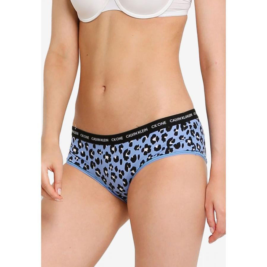 カルバンクライン Calvin Klein レディース ショーツのみ インナー 下着 Hipster Cut Panties Underwear Stephen Leopard Azure My Ffa437e80a フェルマート Fermart 3号店 通販 Yahoo ショッピング