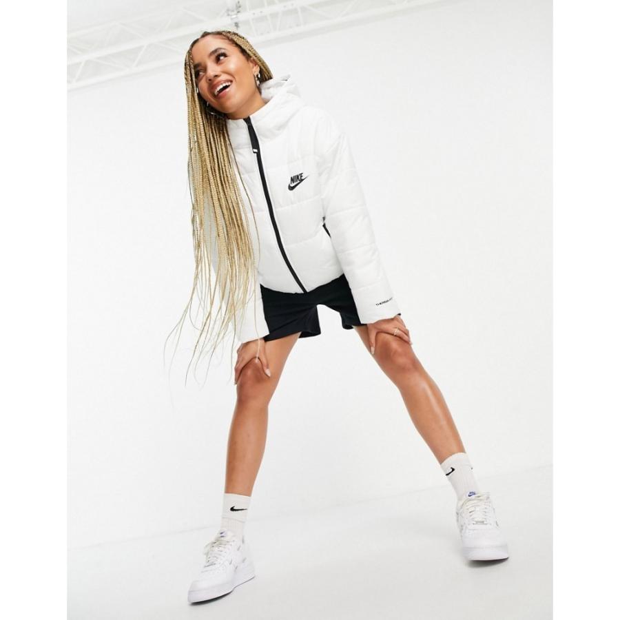 ナイキ Nike レディース ダウン 中綿ジャケット アウター Classic Padded Jacket With Hood In White ホワイト 最安値