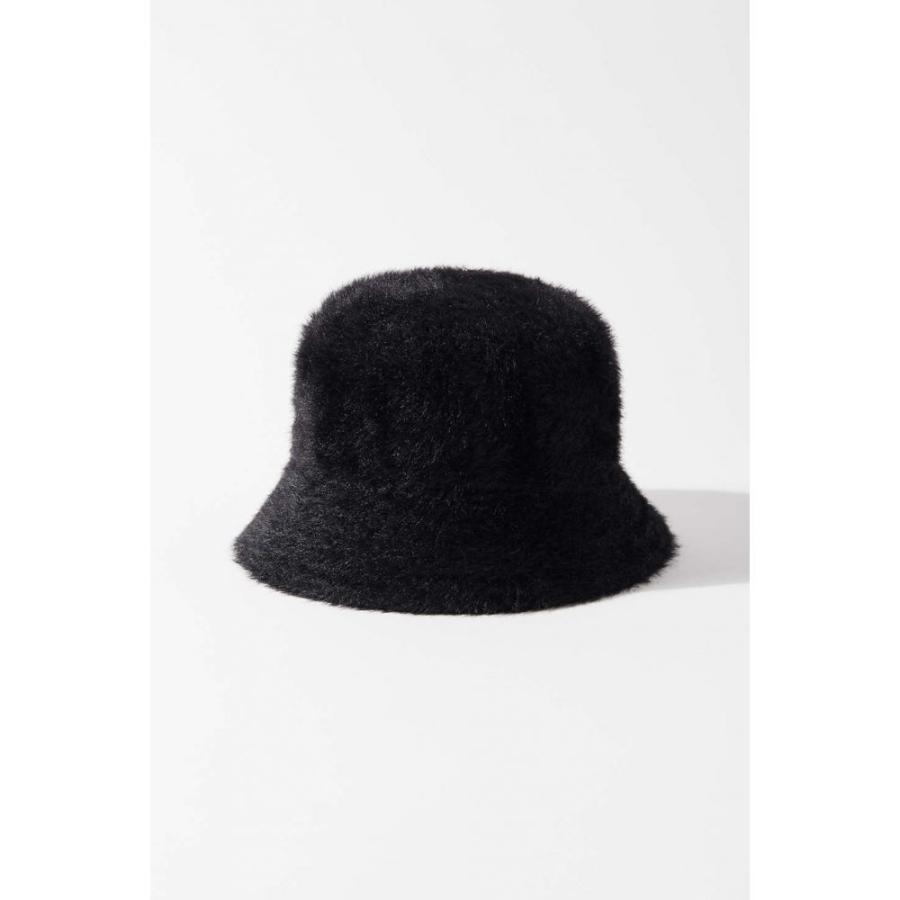 gia bucket hat