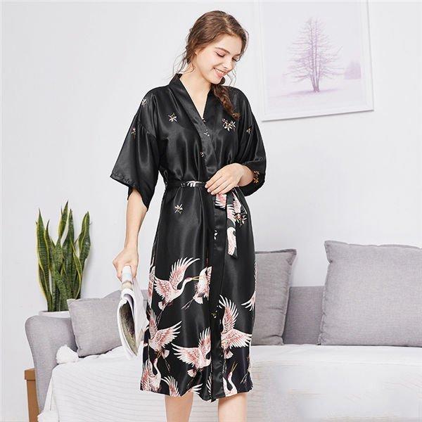 有名なブランド パジャマ 新品未使用 最高級シルク100 ルームウェア 部屋着 ガウン パジャマ Multipasajes Travel