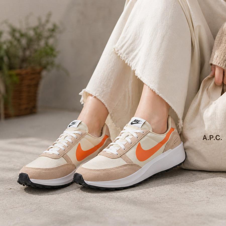 NIKE（ナイキ） スニーカー レディース ワッフル デビュー