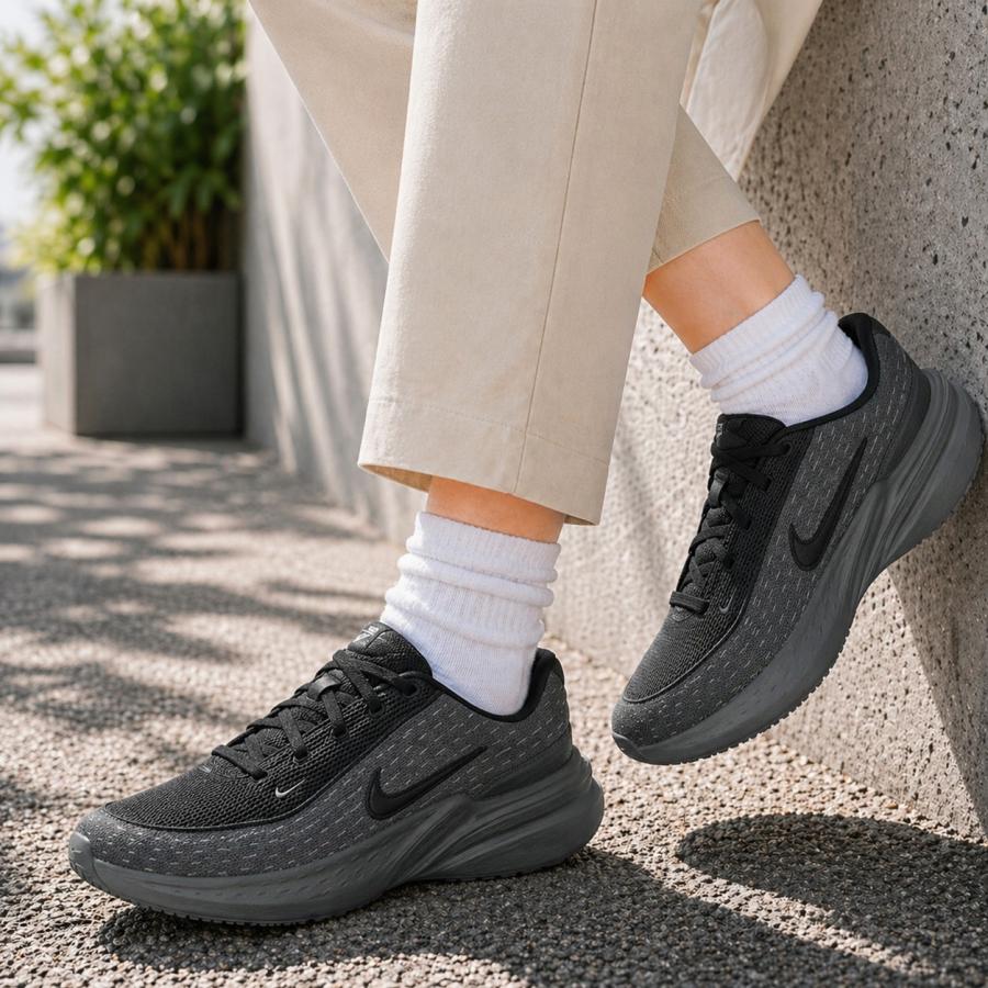 NIKE（ナイキ） スニーカー レディース ウィメンズ アップリフト SC 