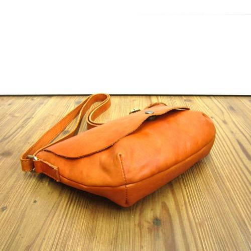 fes（フェス） カウレザーショルダーバッグ 48092 5212169