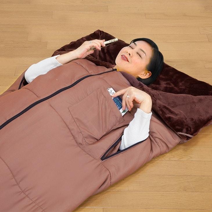未使用【毛布にもなるあったか寝袋】 吸湿発熱わた+アルミシート 3way