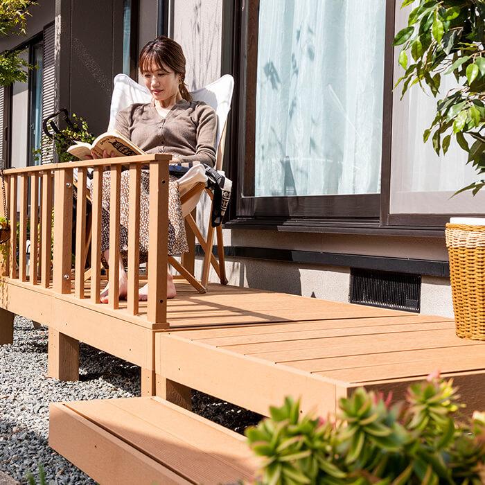 ウッドデッキ 7点セット デッキ 縁台 フェンス ステップ セット 人工木 ガーデン 庭 縁側 屋外 ベランダ DIYの画像