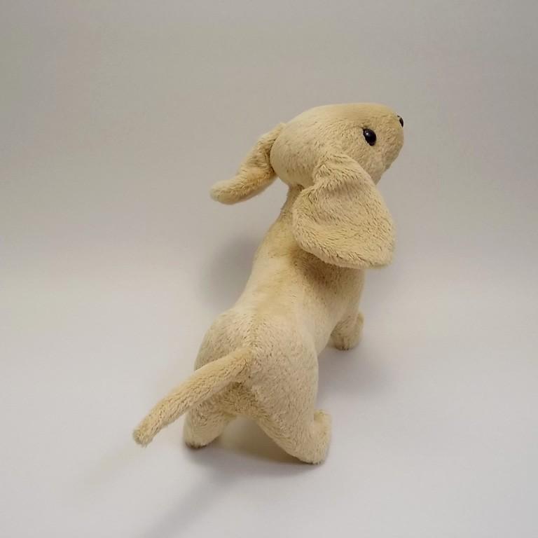 ミニチュアダックスフンドぬいぐるみ（薄茶） 【受注製作
