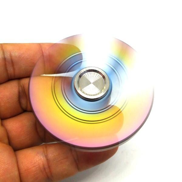 ハンドスピナー チタン 数万円する超高級ハンドスピナーの「芸術的」な世界──チタン製