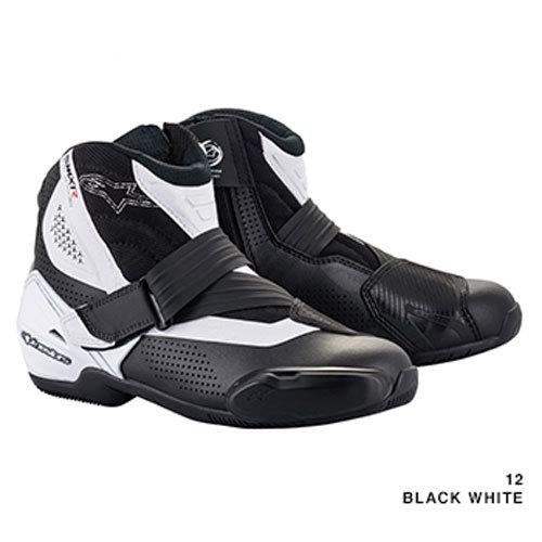 Alpinestars SMX-1 R v2バイクシューズ 黒/白 SMX-1 R V2 Boots - BLACK RACING/SPORT Boots | Alpinestars