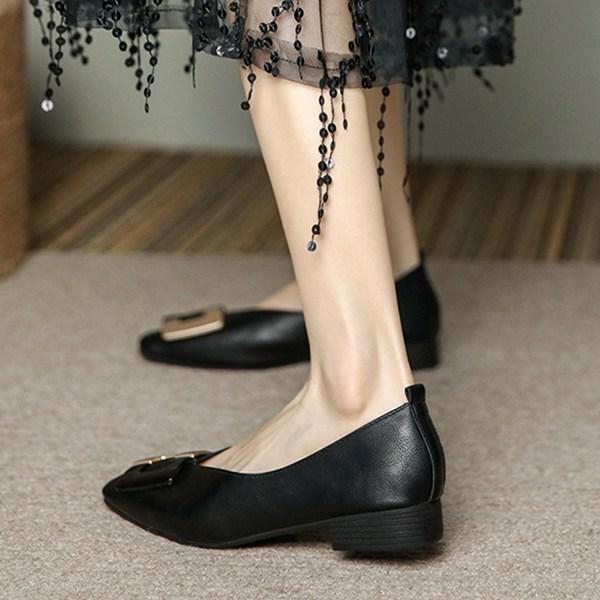 パンプス 本革 レディース ローヒール2cm ビジネスシューズ スクエアトゥ 甲飾り フォーマル Vカット 甲浅 パッチワーク 軽量性 |  | 07