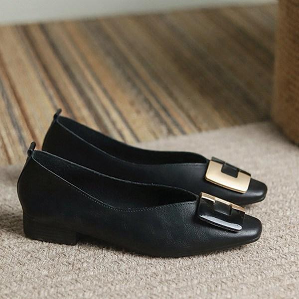 パンプス 本革 レディース ローヒール2cm ビジネスシューズ スクエアトゥ 甲飾り フォーマル Vカット 甲浅 パッチワーク 軽量性 |  | 09