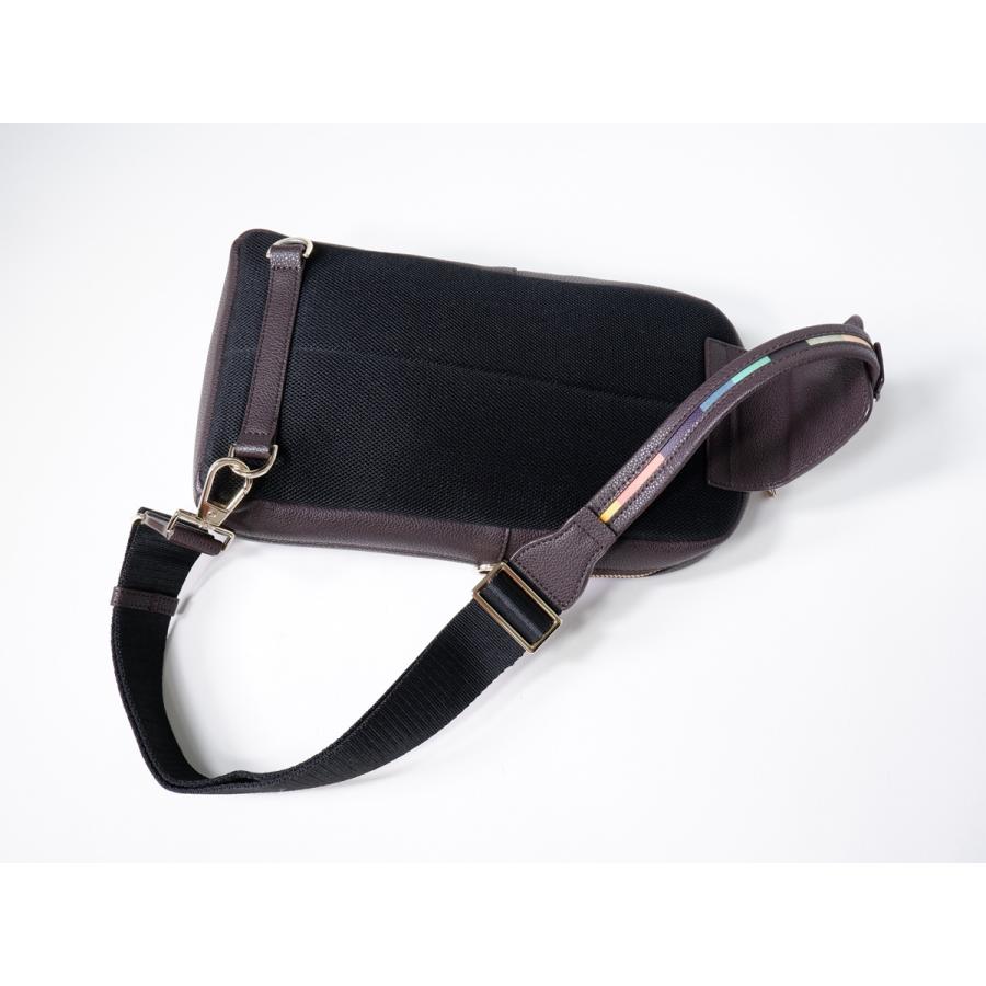【希少,極美品】　ポールスミスボディーバッグ　インレイドストライプ　黒 Paul Smith（ポール・スミス） インレイドストライプハンドル レザー