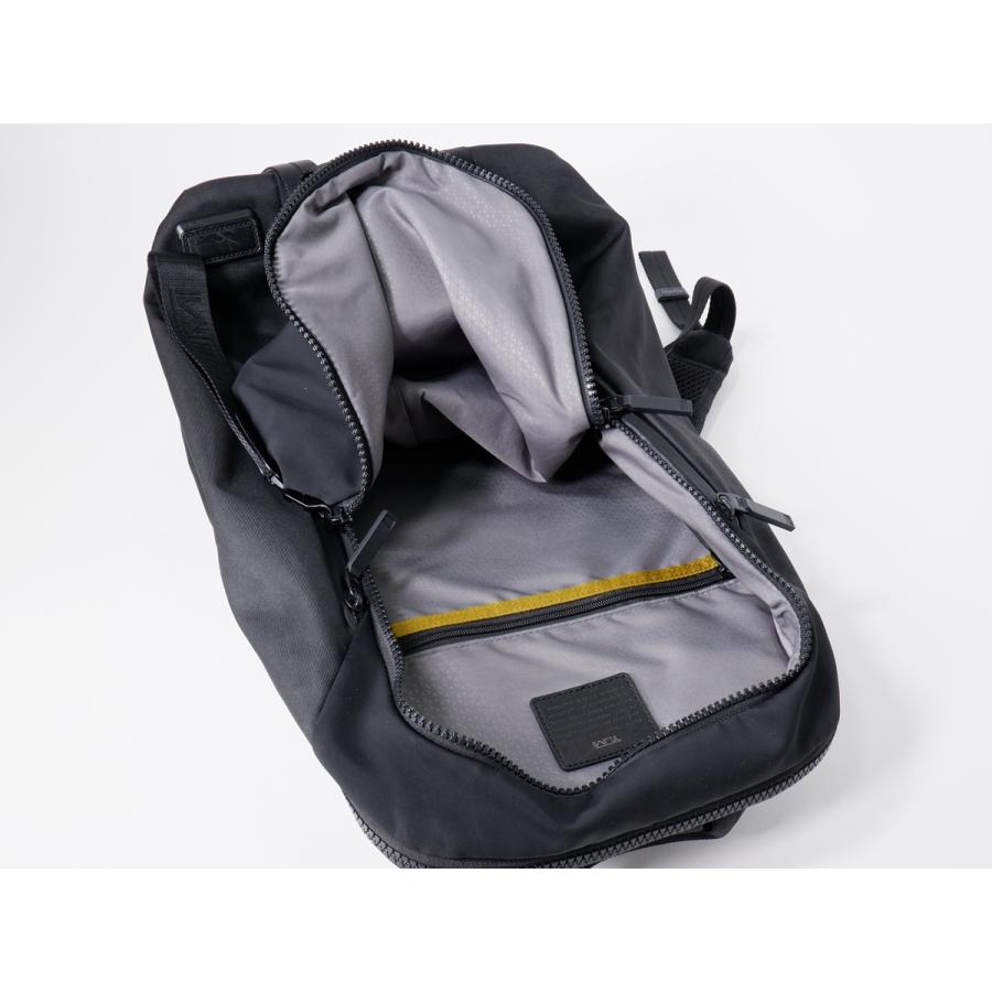 TUMI タホ TAHOE ビジネスリュック　ネイビー 121579 NWOT TUMI TAHOE NOTTAWAY 14.5
