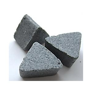 バレル用研磨石　中研削用セラミック（三角形）　<サイズ：20×20mm>