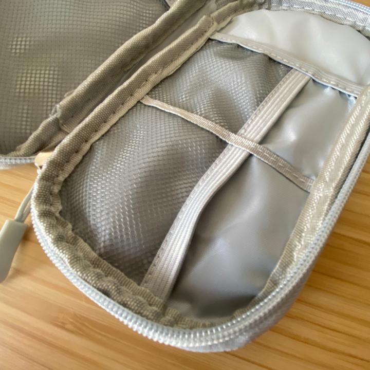 小物入れ ポーチ ペンケース パスポート 携帯 バッグ 持ち運び用 収納 ケース ケーブル モバイルバッテリー |  | 04