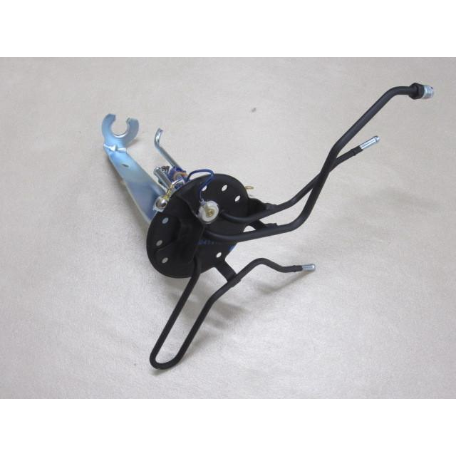 純正新品 カローラ レビン トレノ AE86 用 燃料ポンプ ブラケット  
