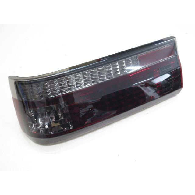 在庫あり AE86 3ドア用 LED スモーク/クリア テールライト レビン