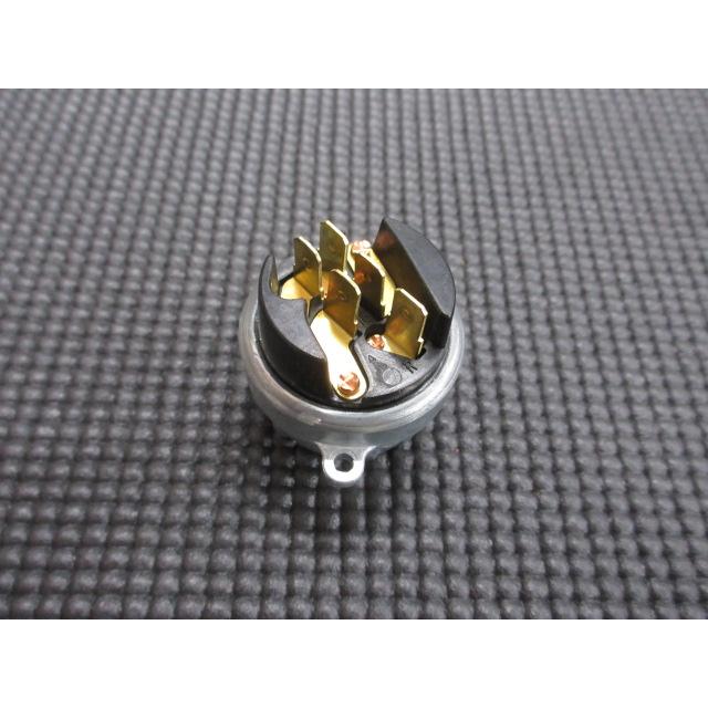 日産　NISSAN　イグニッションキーシリンダー　イグニッションスイッチ 新品 イグニッションキー スイッチ キーシリンダー GC10 GC110 GC111