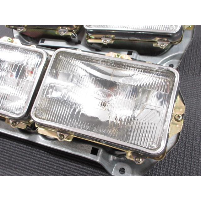 純正新品 ダットサントラック 720 用 ヘッドライト 左右セット