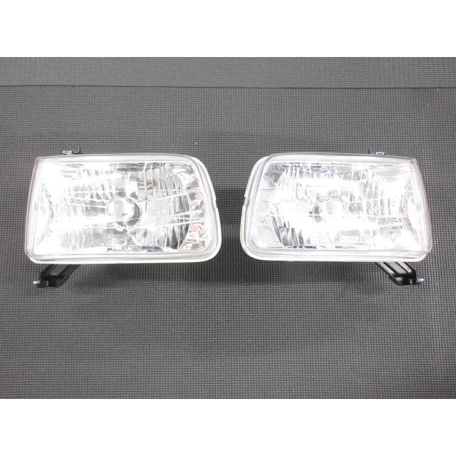 ハイラックス スポーツ ヘッドライト 日本仕様 LN147 LN167 L N172