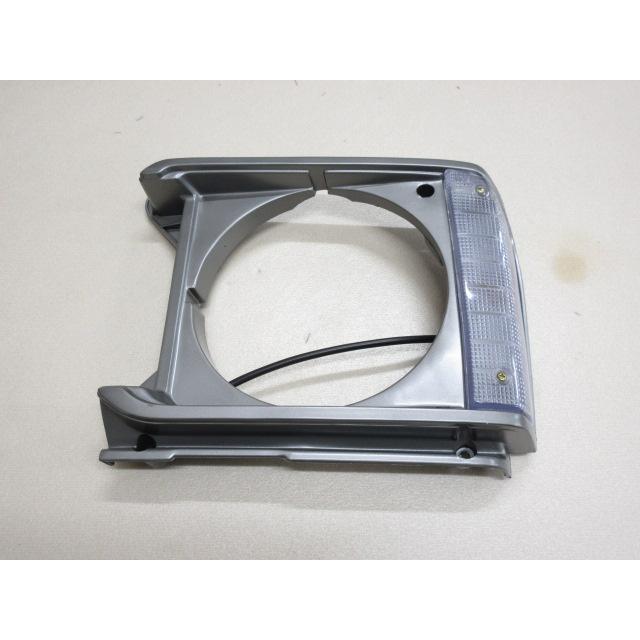 新品 ハイラックス RN30 RN40 ヘッドライト フィニッシャー 左 ベゼル RN33 RN36 RN43 RN35 RN39 RN45 ...