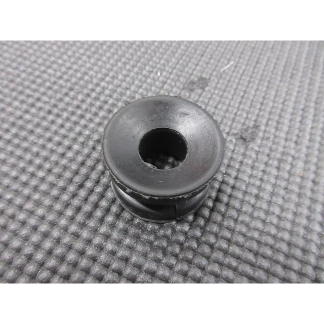 ダットサントラック 620 用テンションロッドブッシュ ASSY : ファイン