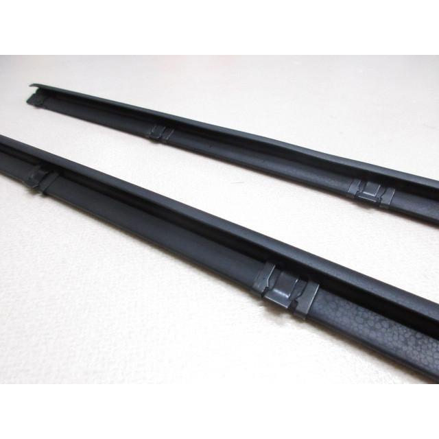新品 スターレット KP61 用 3ドア用 水切りモール インナ― 左右セット