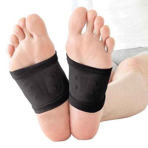 シルク混 磁気メディカルサポーター 足裏用 こりとるん 2枚入・1足組