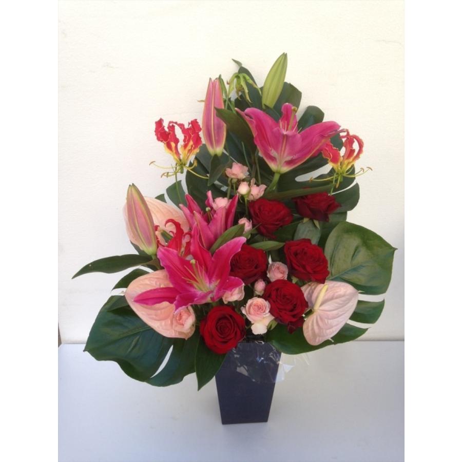 人気の 花 華やかな雰囲気のアレンジメント 誕生日 バラ ユリ お祝い ギフト フラワーアレンジメント バラ お中元 誕生日 オープン 移転祝い 発表会 劇場 ご昇格祝い 開業祝い 開店祝い お中元 生花 Phenomenalwoman Christembassytogo Org