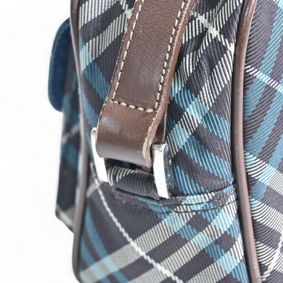 Burberry BLUE LABEL ショルダーバッグ ノバチェック ブルー Burberry BLUE LABEL ショルダーバッグ ノバチェック ブルー