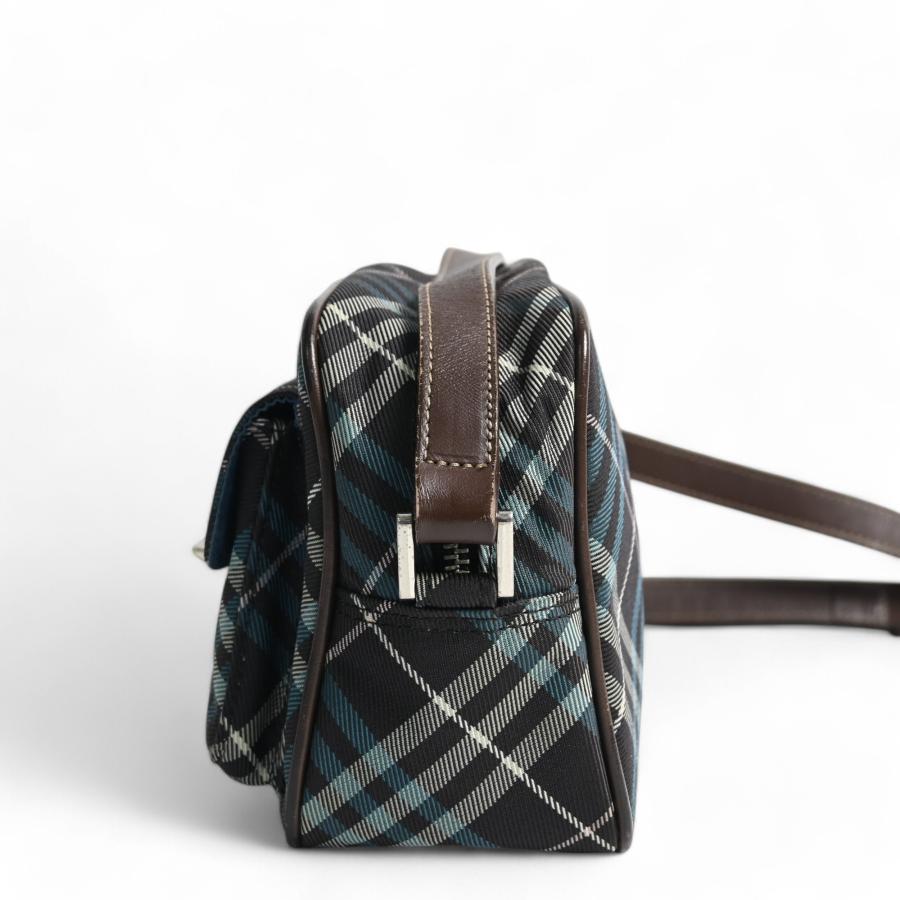 Burberry BLUE LABEL ショルダーバッグ ノバチェック ブルー Burberry BLUE LABEL ショルダーバッグ ノバチェック ブルー