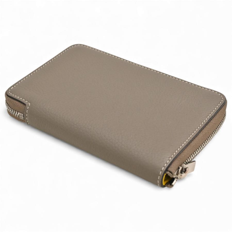 CELINE（セリーヌ） ミディアム ジップ ウォレット 二つ折り財布 B