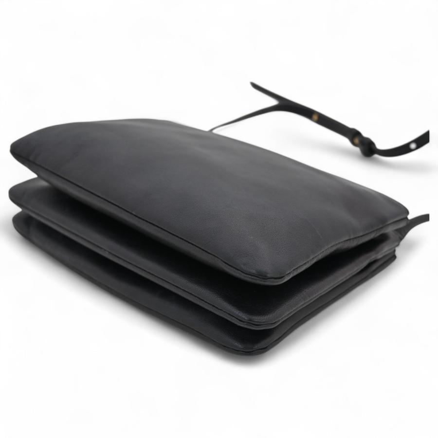 セリーヌ ショルダーバッグ トリオスモール Bランク ce9929vd セリーヌ ショルダーバッグ トリオスモール Bランク ce9929vd