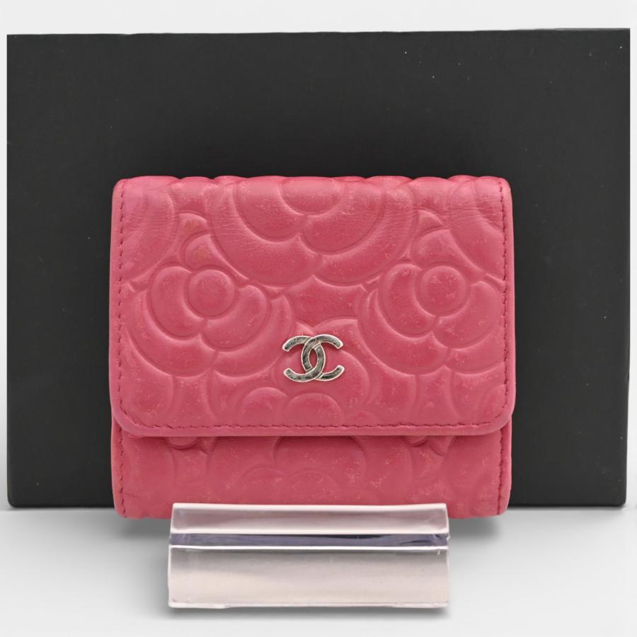 CHANEL カメリア 三つ折 コンパクト ウォレット CHANEL（シャネル） カメリア 三つ折り財布 コンパクトウォレット B