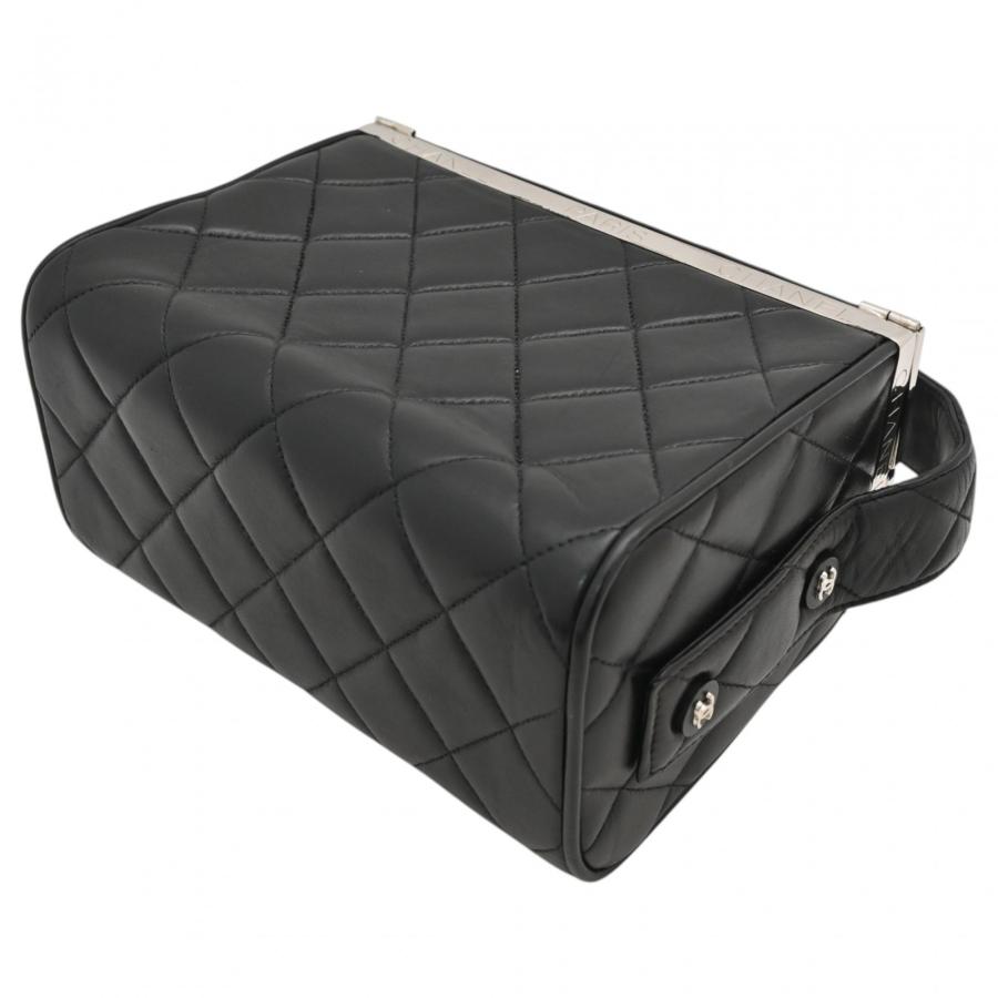 CHANEL（シャネル） 【中古】シャネル ロゴ マトラッセ ラムスキン